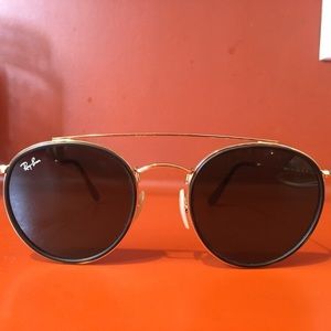 Double bend Ray-Ban sunglasses💫